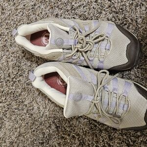 Merrell Women's Athletic Shoes - Gray and Cream